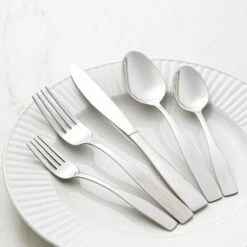 Cambridge 89-Pc. Flatware Set