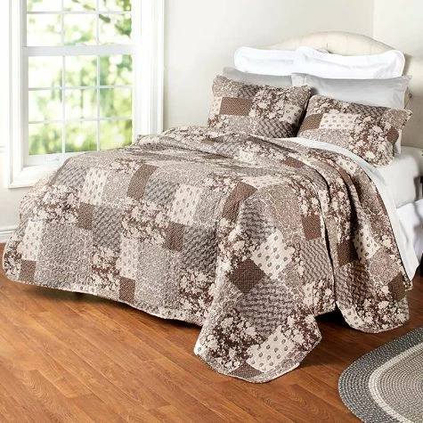Amelia Quilted Bedding Sets - Image 3
