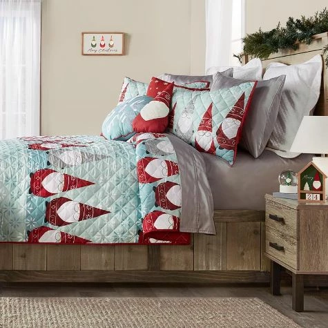 Winter Gnome Quilt Ensemble - Image 2