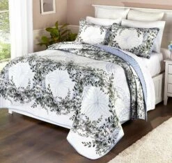 Floral Wedding Ring Quilt Set