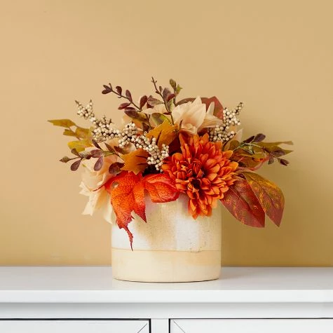 Festive Wreath, Garland & Floral Arrangement Collection - Image 4