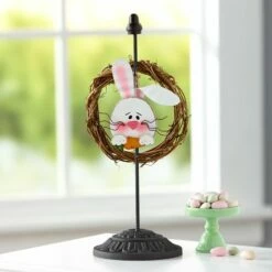 Interchangeable Table Wreath With Stand