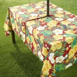 Zippered Outdoor Umbrella Hole Tablecloths