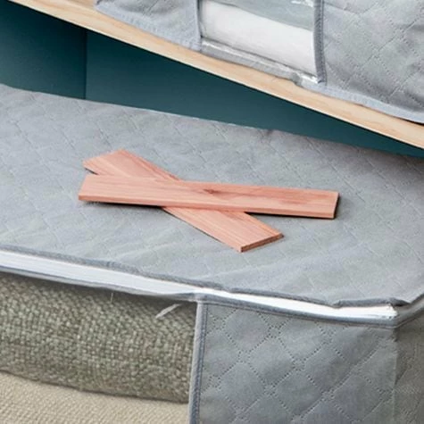 Set Of 2 Storage Bags With Cedar Inserts - Image 2